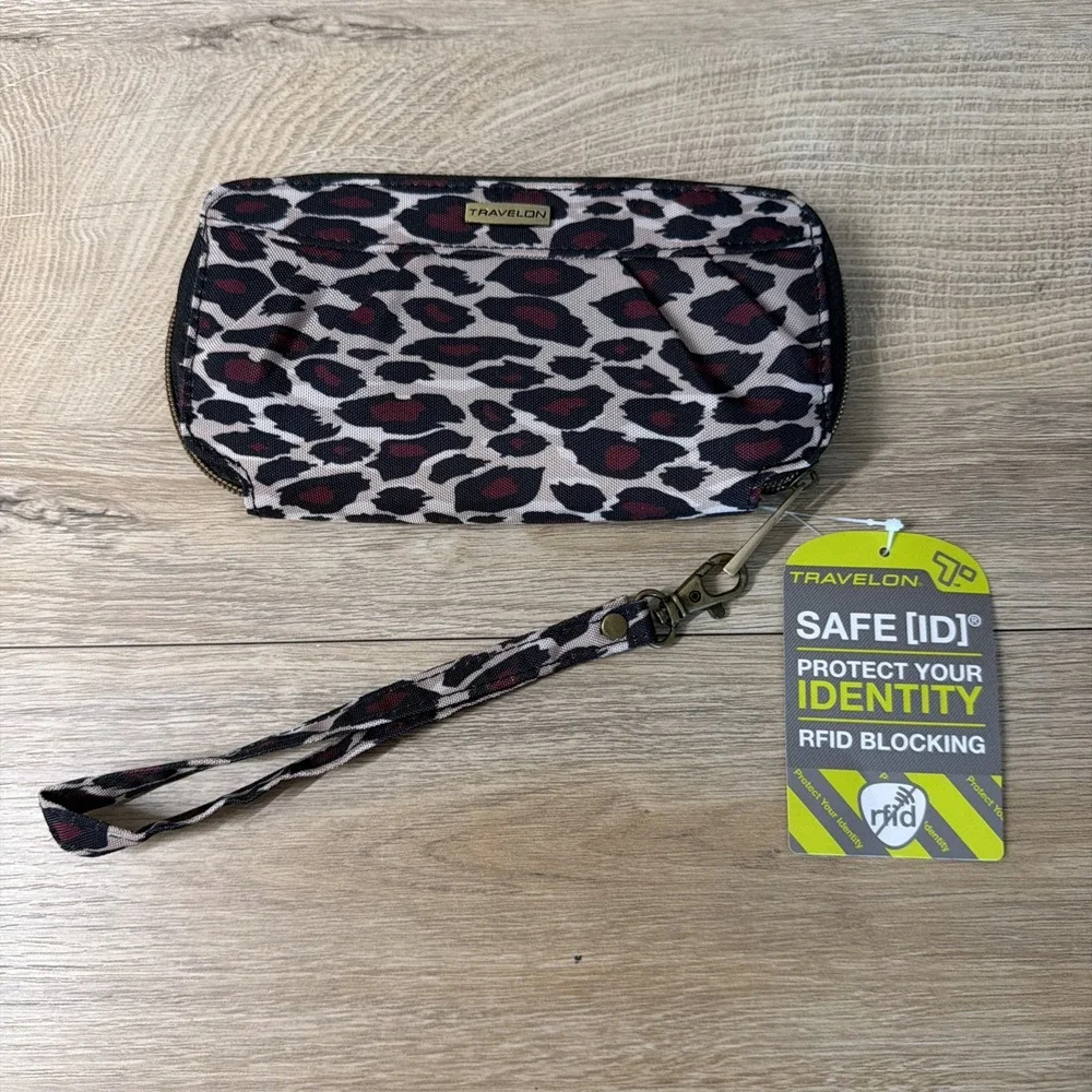 Travelon Safe ID RFID Blocking Wristlet Wallet Leopard Animal Print Wristlet NWT